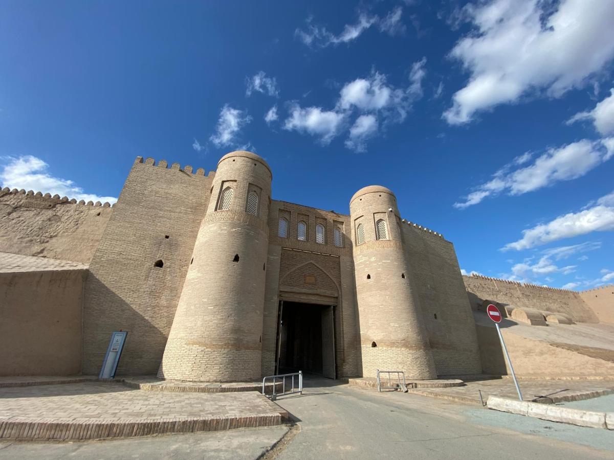 Polvon Ota Hotel Khiva Luaran gambar