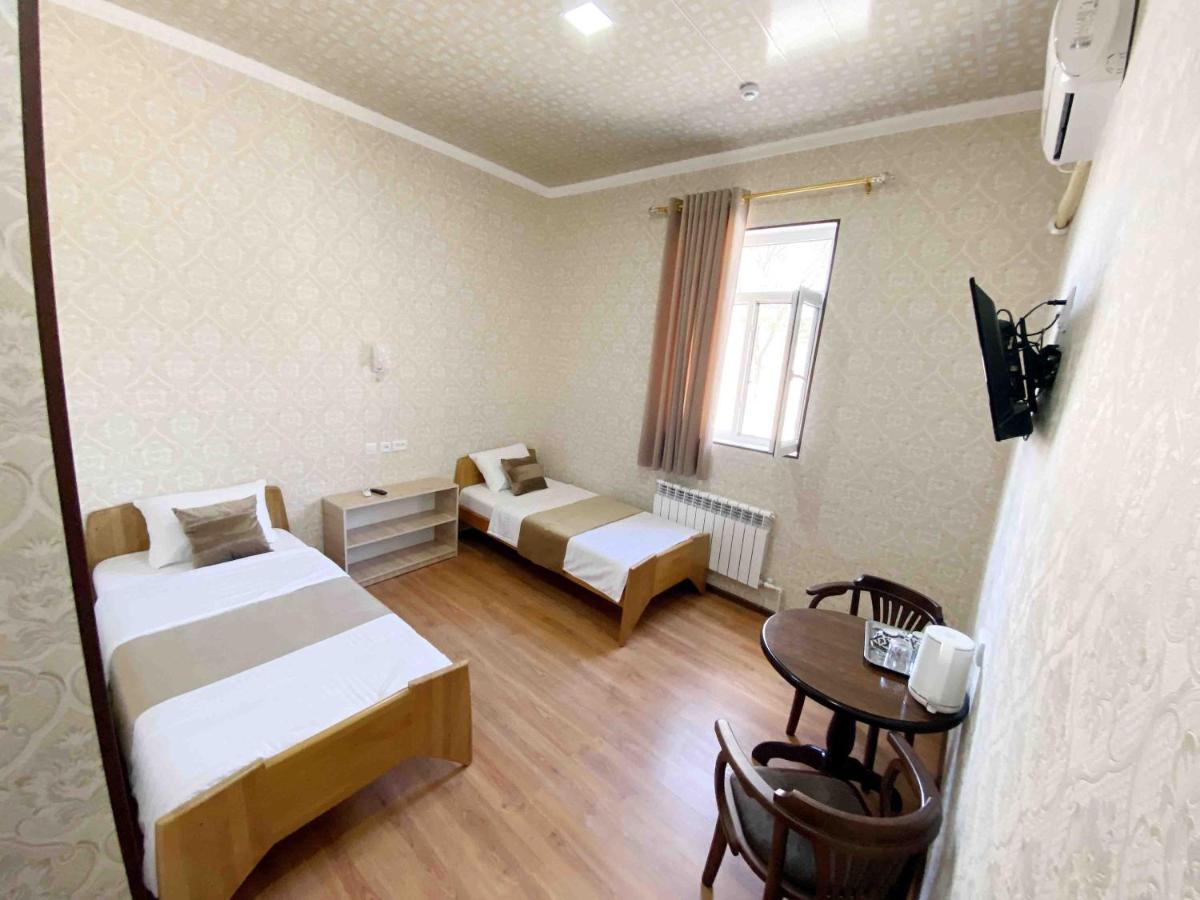 Polvon Ota Hotel Khiva Luaran gambar